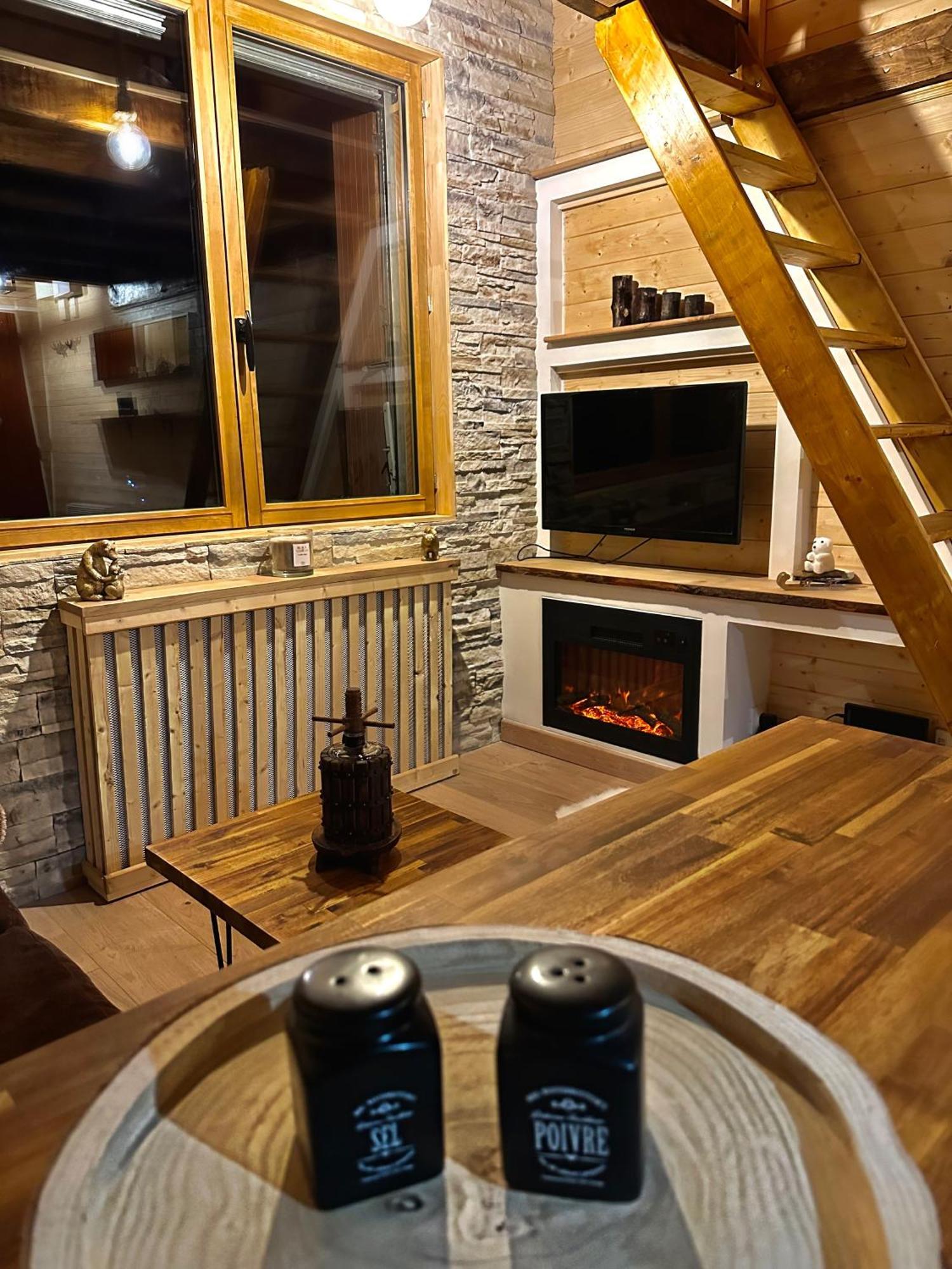Ferienwohnung Petit Ours Blanc Greolieres Exterior foto
